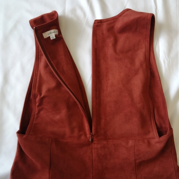Aritzia Wilfred Montbrun Faux Suede Mini A-Line Dress w Plunging Neck Size 6 - Picture 12 of 16